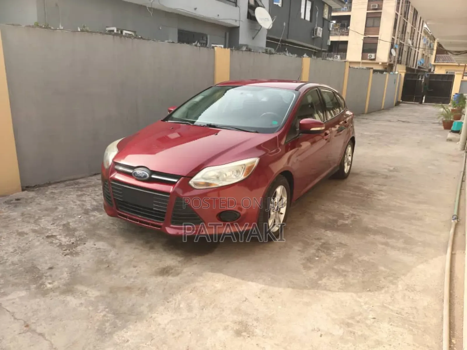 Ford Focus 2014 Red