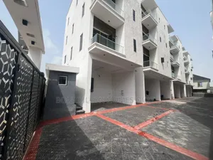 5bdrm Duplex in Chevron Lekki Lagos for rent