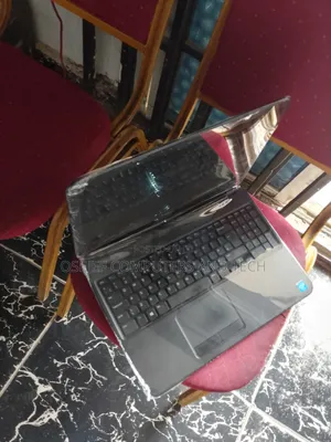 Laptop Dell 4GB HDD+SSD 500GB