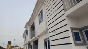 3bdrm Block of Flats in Benin City for rent