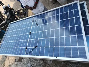 600watt Jinko Solar Panel Halfcourt