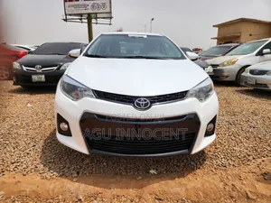 Toyota Corolla 2015 White