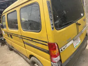 Suzuki Every 2004 Yellow