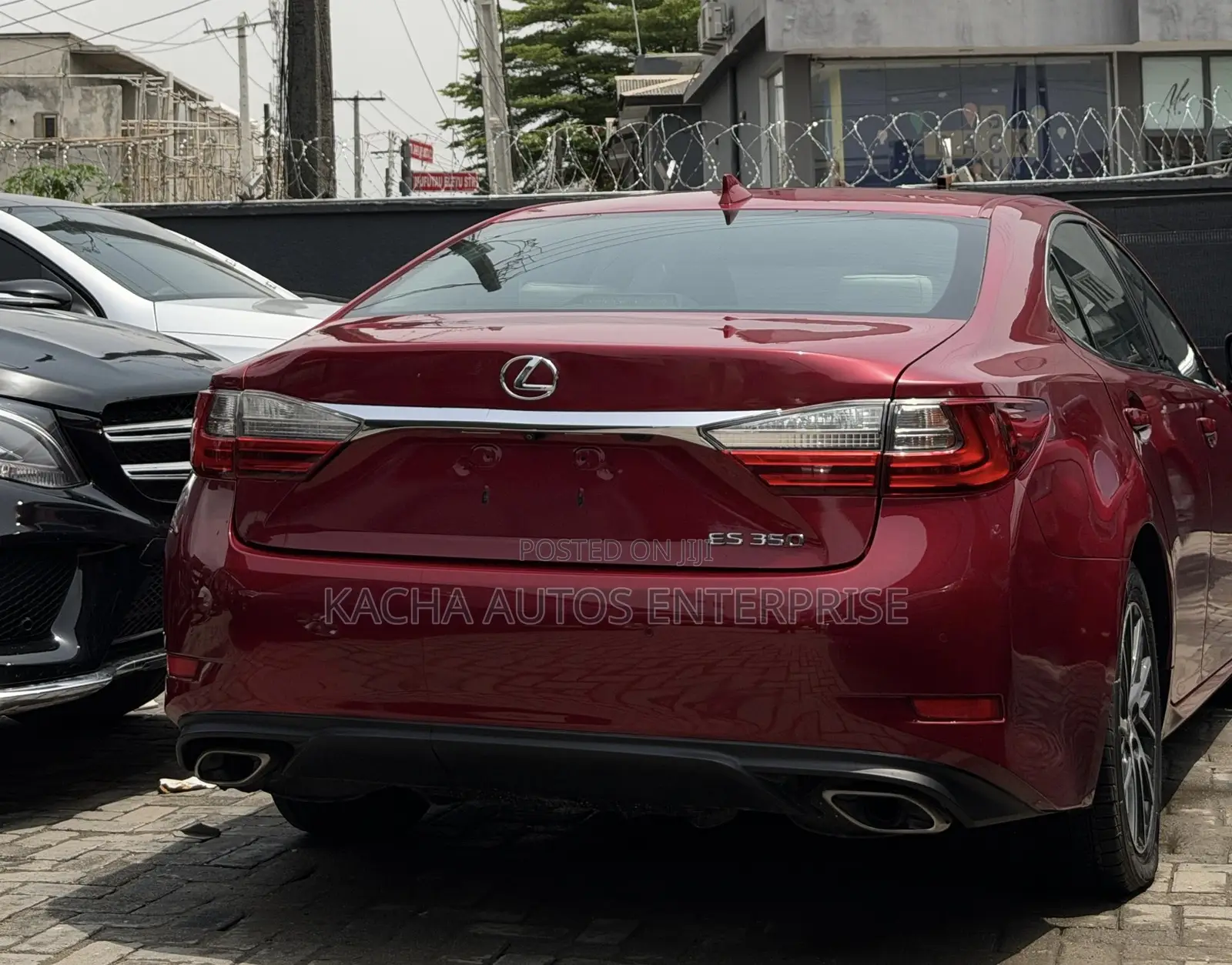 Lexus ES 2016 Red