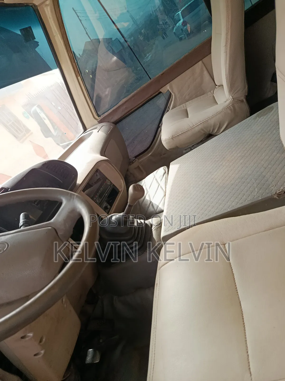 Toyota Coaster 2010 Gold