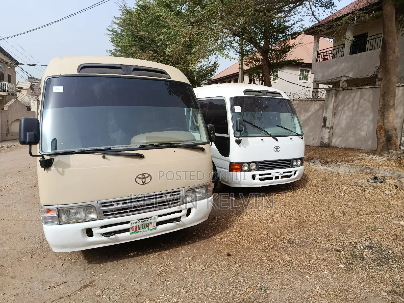 Toyota Coaster 2010 Gold