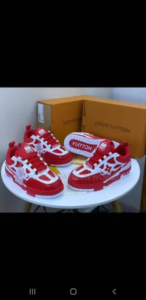 Louis Vuitton Sneakers