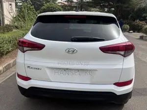 Hyundai Tucson 2016 White