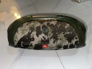 JBL Boombox 2