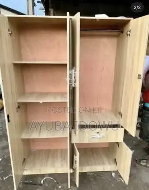 4ft by 6ft Well Structured Wardrobe