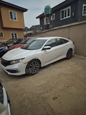 Honda Civic LX Hatchback 2019 White