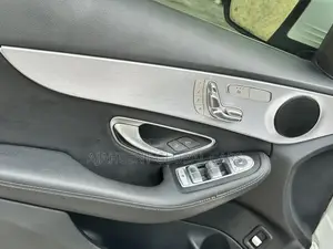 Mercedes-Benz C300 2016 White