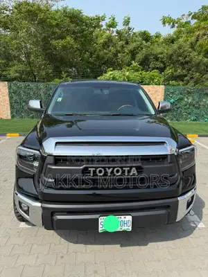 Toyota Tundra 2015 Black