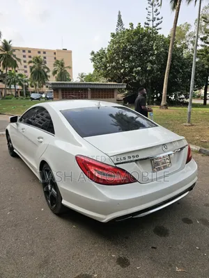 Mercedes-Benz C300 2015