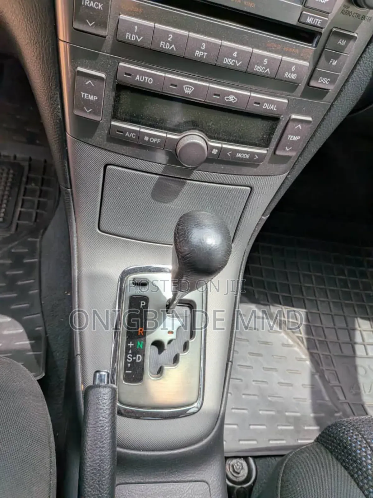 Toyota Avensis 2007 Silver