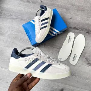 *Adidas Gazelle Indoor “Core White