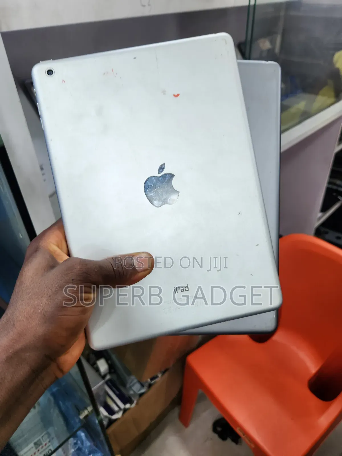 Apple iPad Air 16 GB Gray