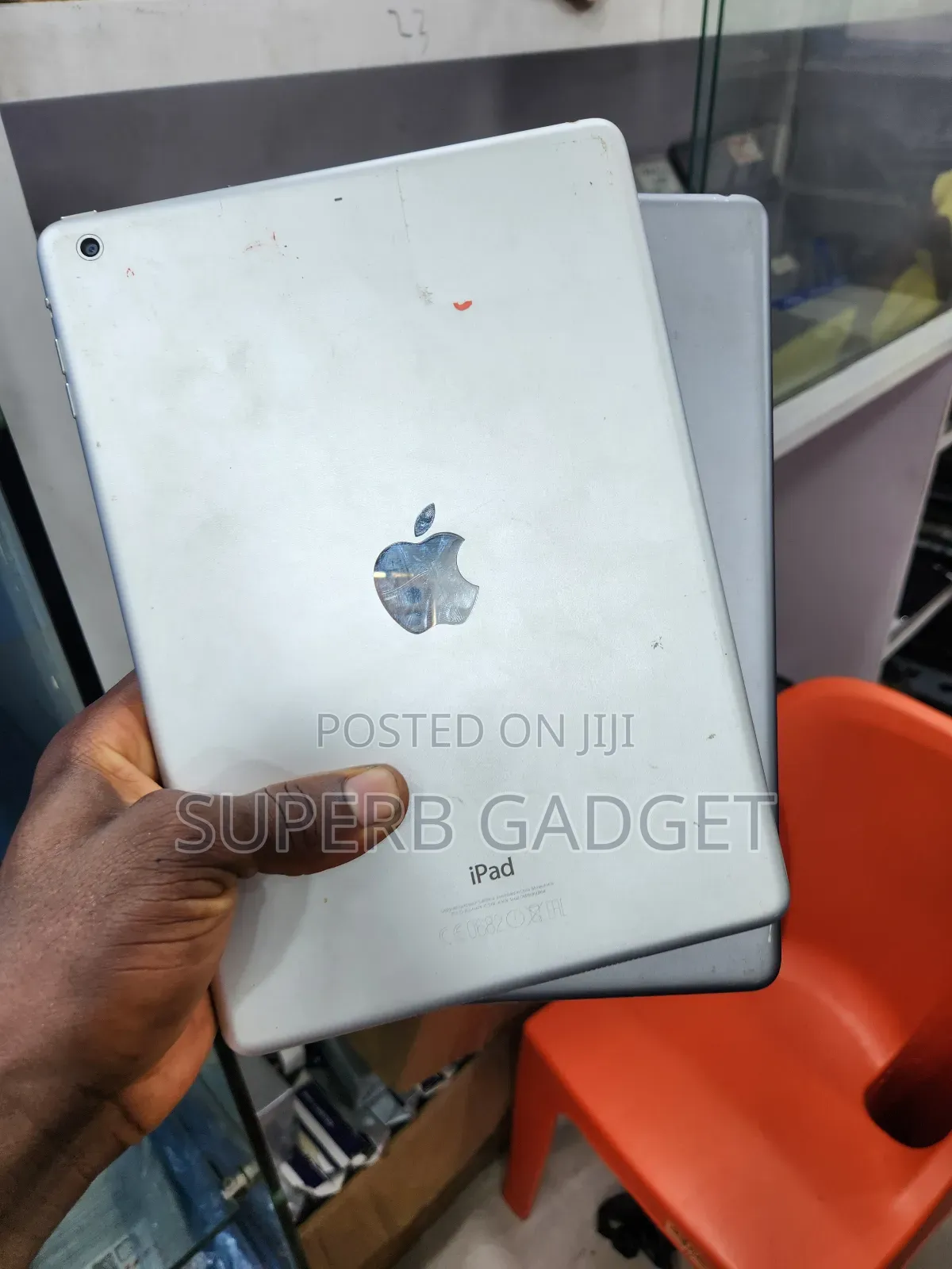 Apple iPad Air 16 GB Gray