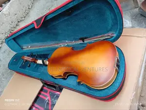 4/4 Yamaha Violin Adult Users.