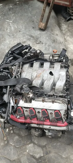 V8 Engine Audi Q7