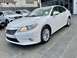 Lexus ES 350 FWD 2014 White