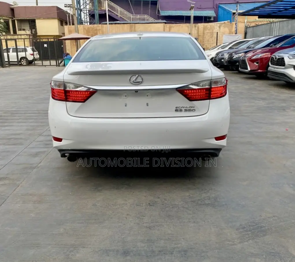 Lexus ES 350 FWD 2014 White