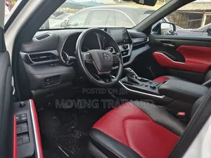 Toyota Highlander XSE 2022 White