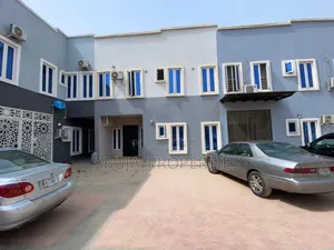 4bdrm Duplex in Gwarinpa for sale