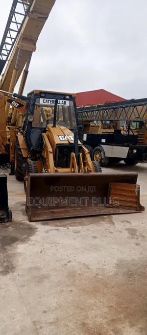 Caterpillar Back Hoe 424b