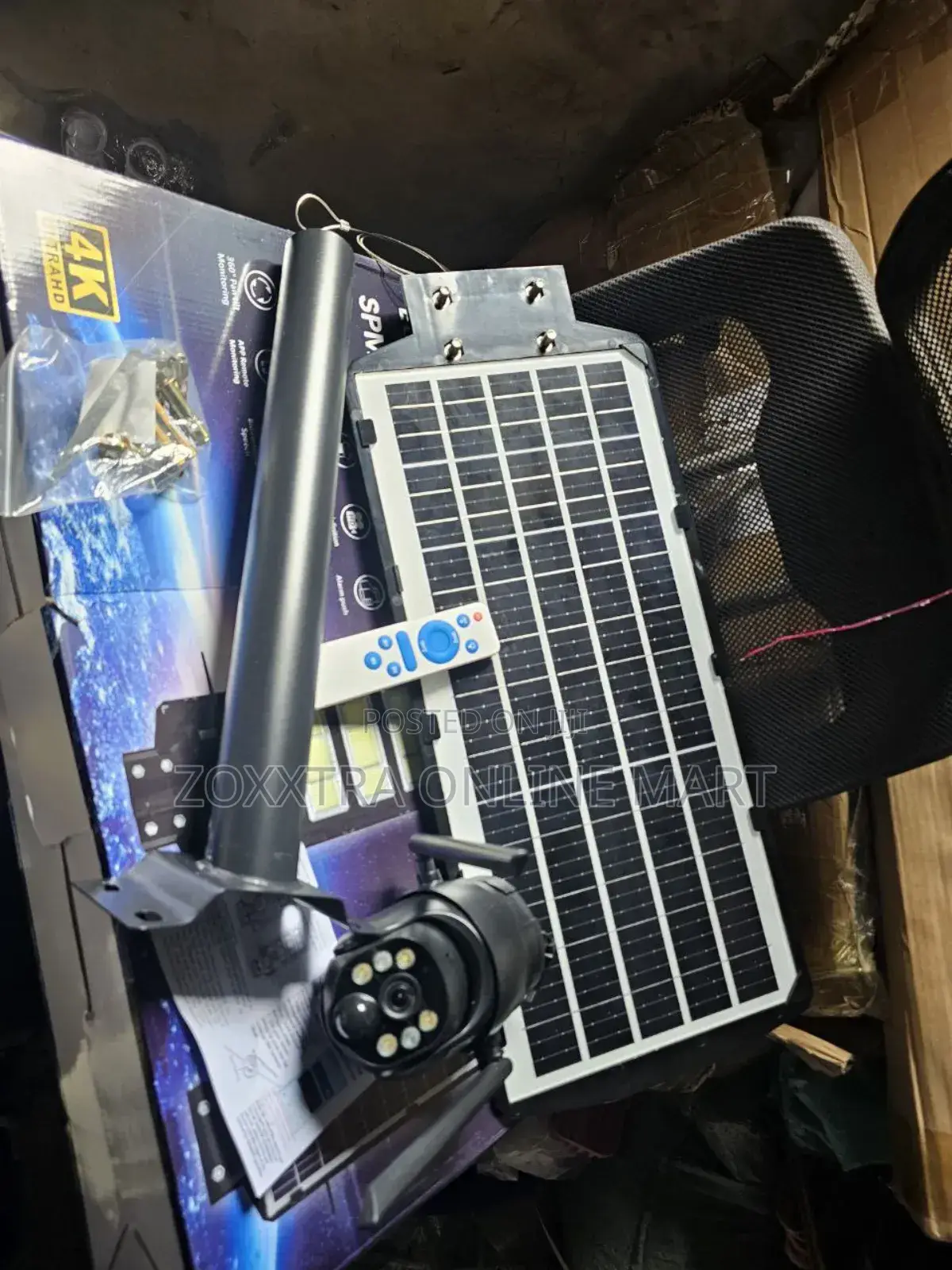 Ai Solar Camera + Lighting 2-in-1