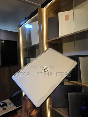 Laptop Dell Latitude E7240 8GB Intel Core i7 SSD 256GB
