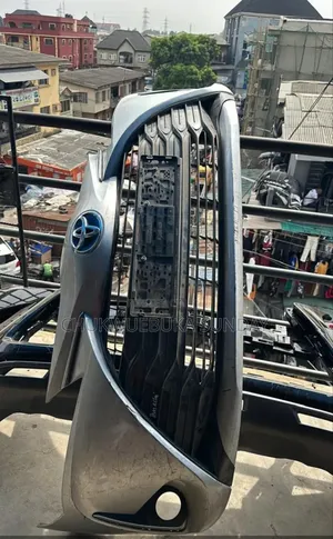Complete Front Bumper Toyota Yaris 2018