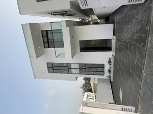 5bdrm Duplex in Ikota for sale