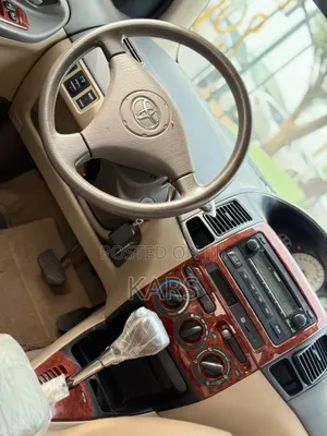 Toyota Yaris 2005 Gold