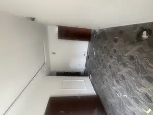 2bdrm Apartment in Chevron, Lekki for rent