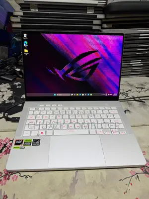 Laptop Asus ROG Zephyrus G14 16GB AMD Ryzen 9 SSD 1T