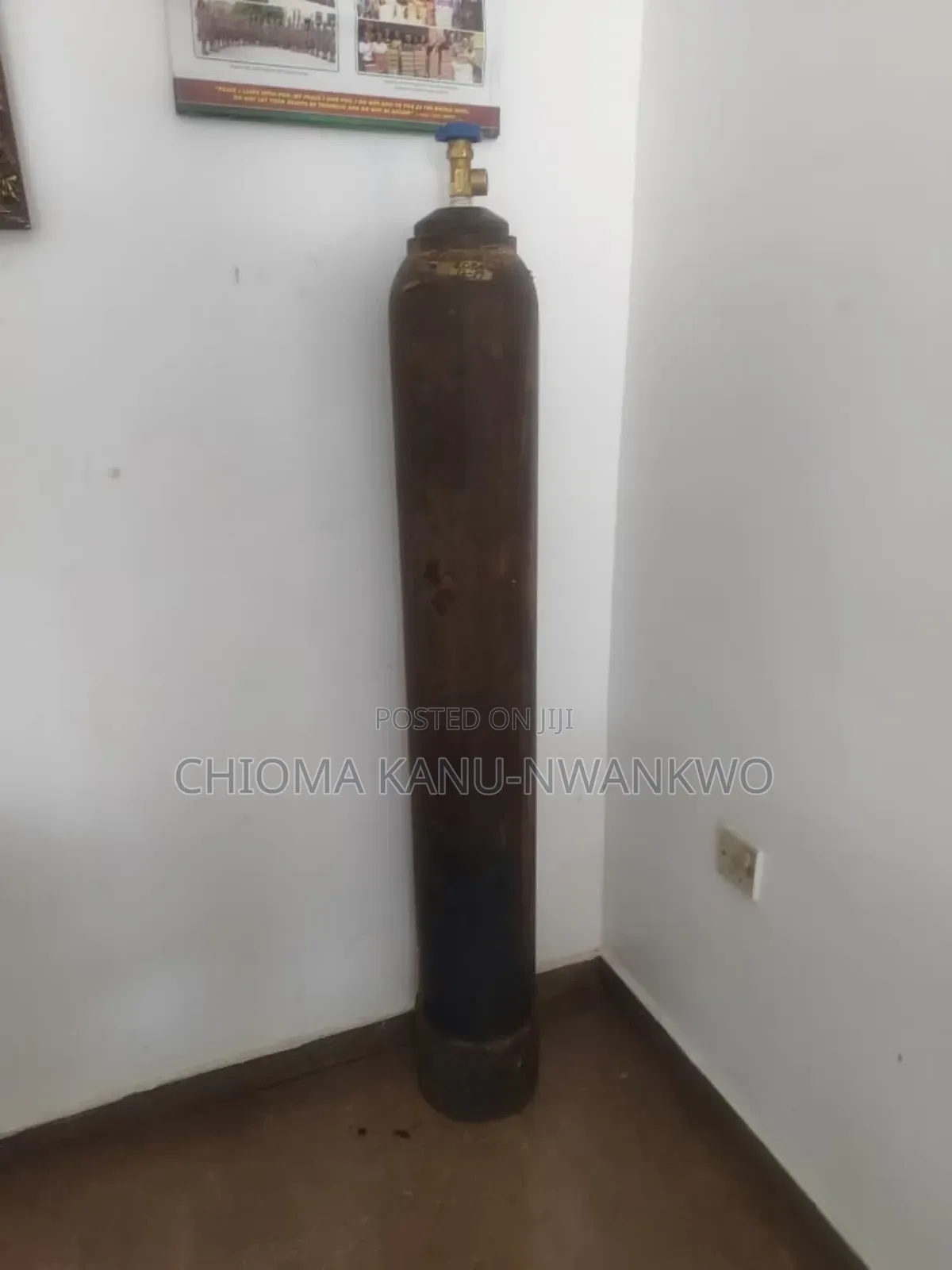 Oxygen Cylinder