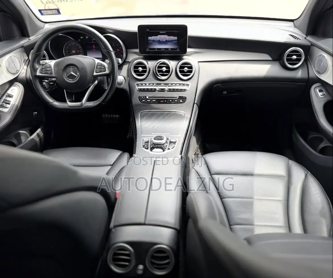 Mercedes-Benz GLC-Class 2019 Blue