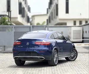 Mercedes-Benz GLC-Class 2019 Blue