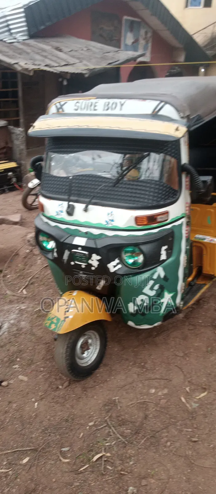 Bajaj RE 2020