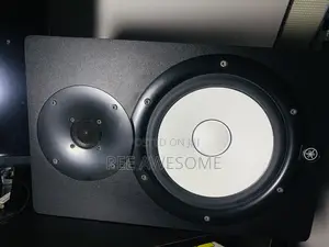 Yamaha Hs8 Studio Monitors