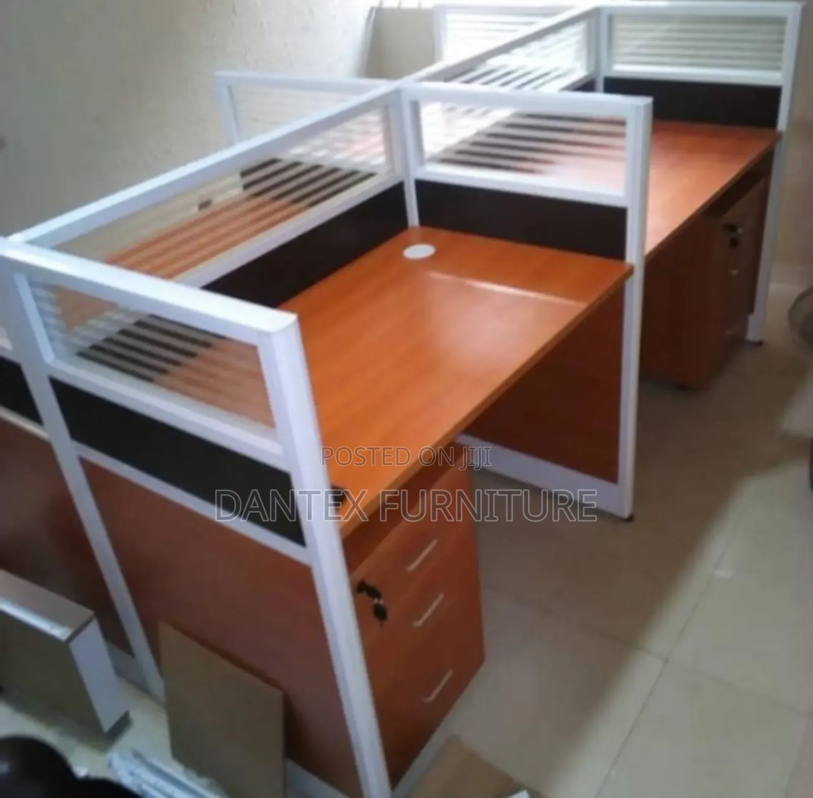 Modern Office Worker Station