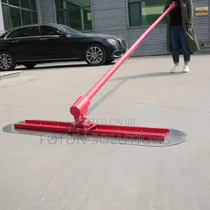 Hand Concrete Bull Floater