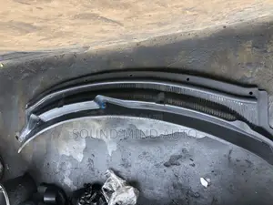 Ford Explorer 2013-2017 Wiper Grile