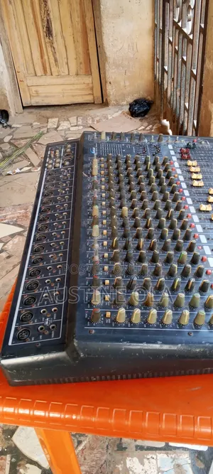 16 Channel Mixer