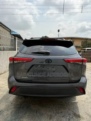 Toyota Highlander XLE AWD 2020 Gray