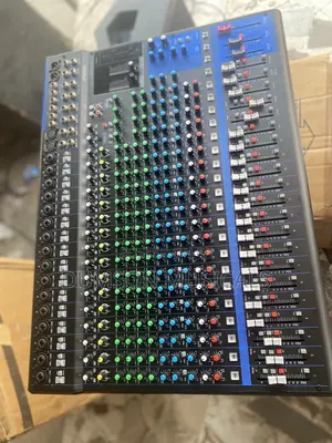 Yamaha Mixer Mg24xu Analog Console USB Mixer