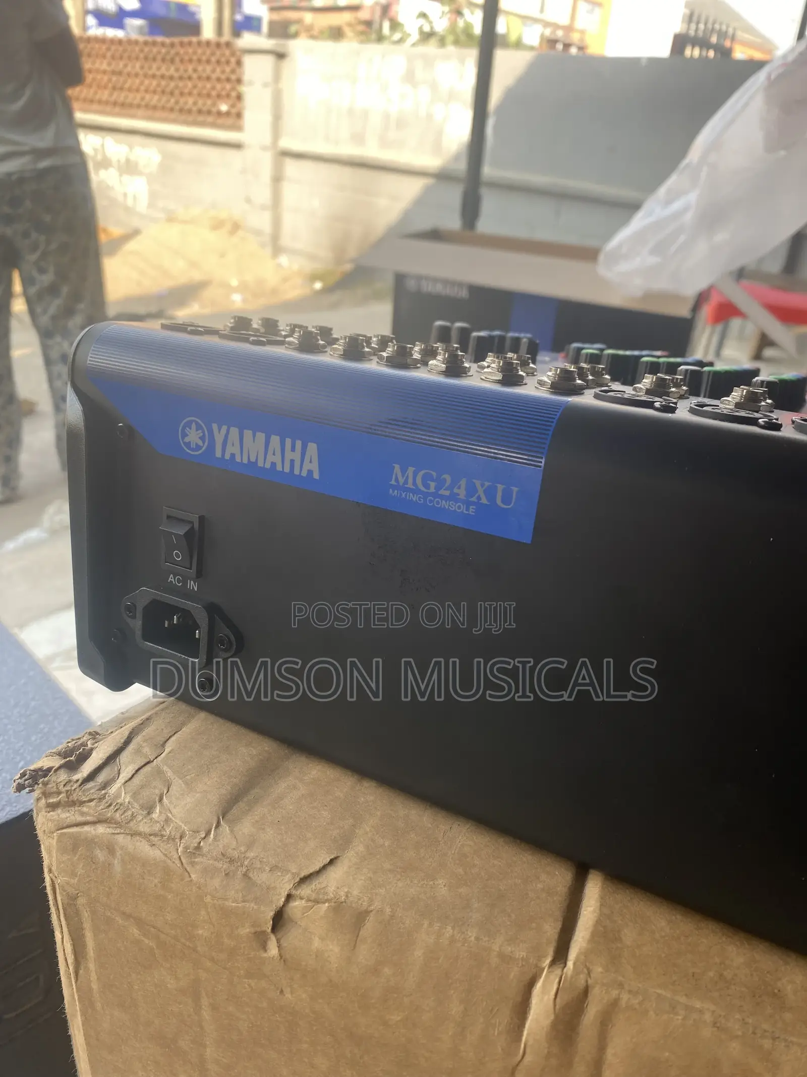 Yamaha Mixer Mg24xu Analog Console USB Mixer