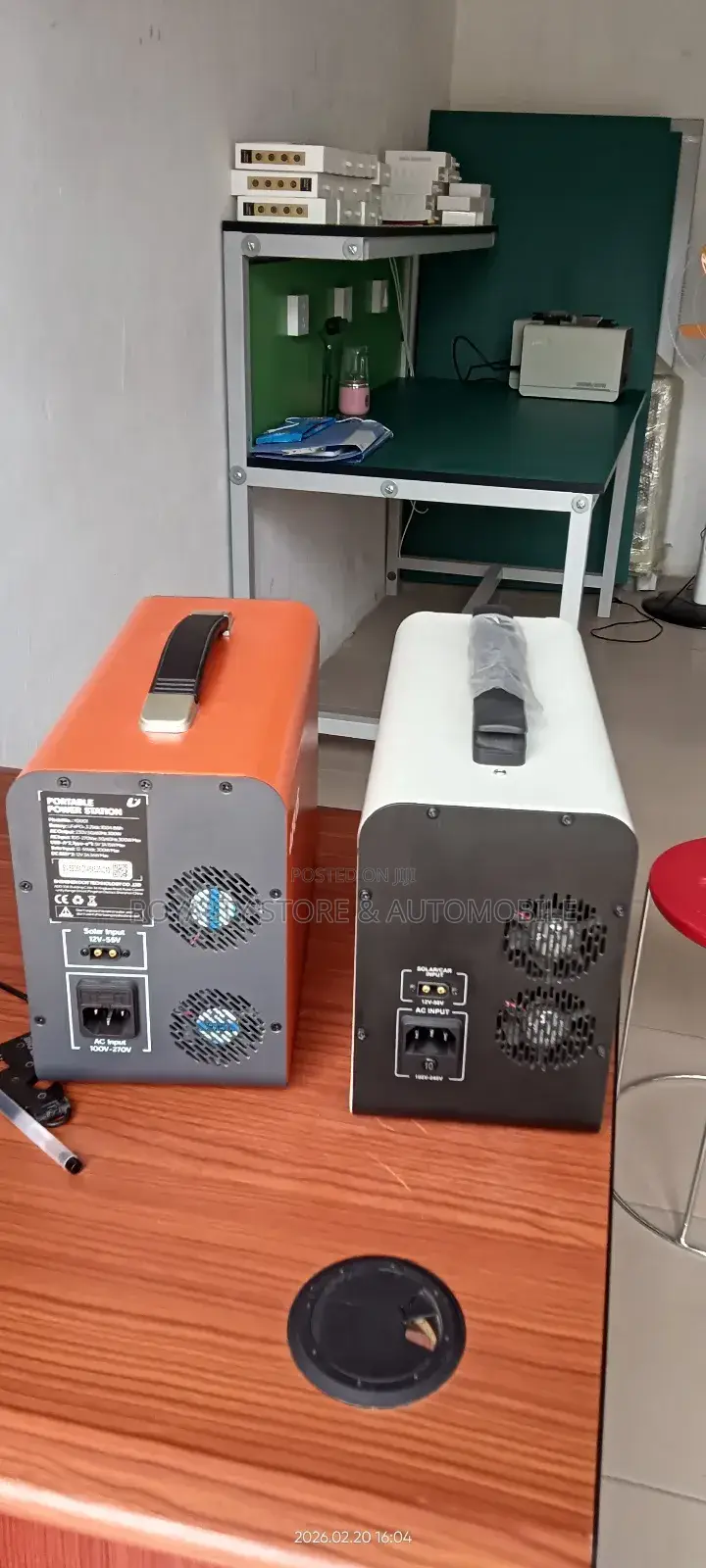 Portable Power Station (300w, 1kwh)