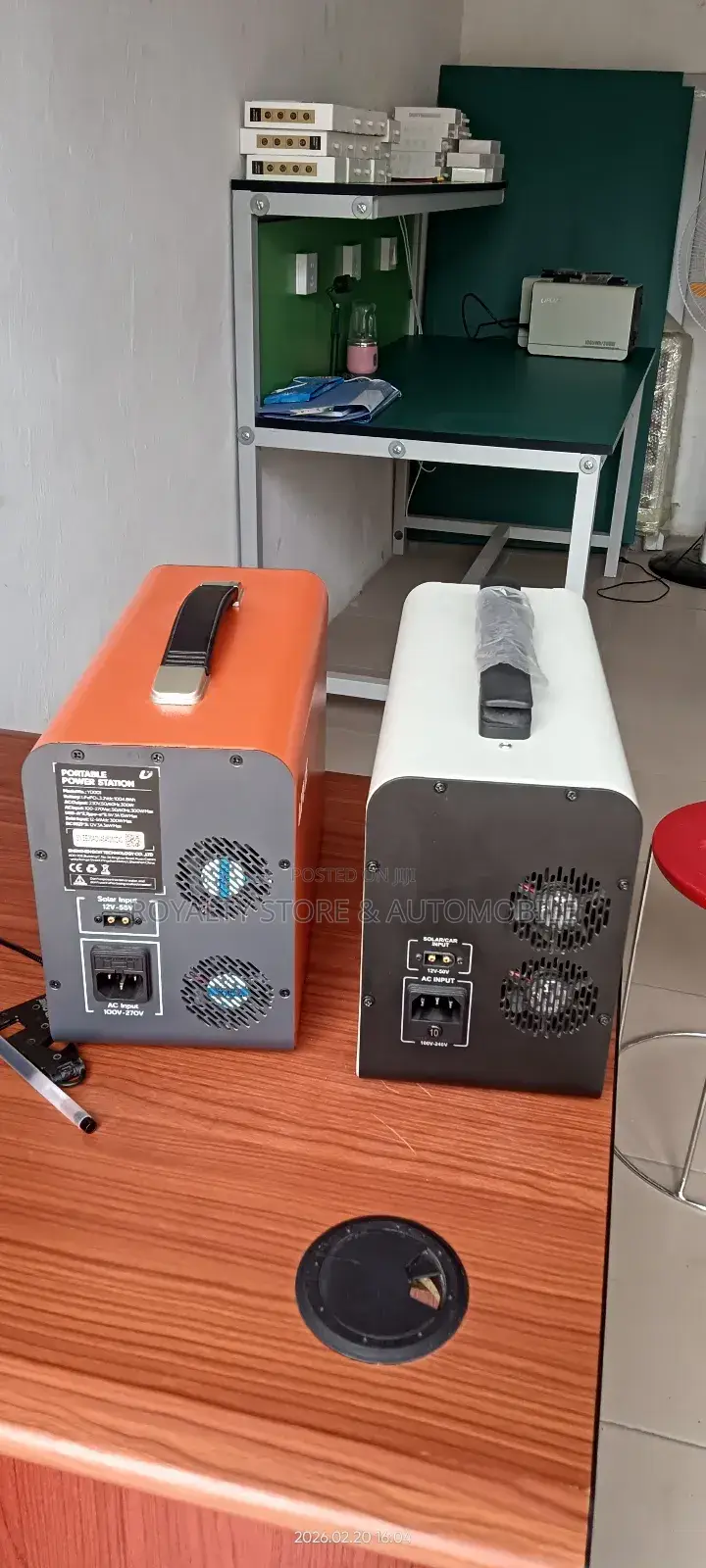 Portable Power Station (300w, 1kwh)